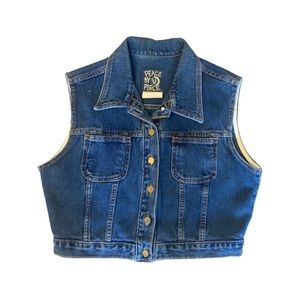 Cropped corduroy denim vest. Size medium. Freaking cute! 😍